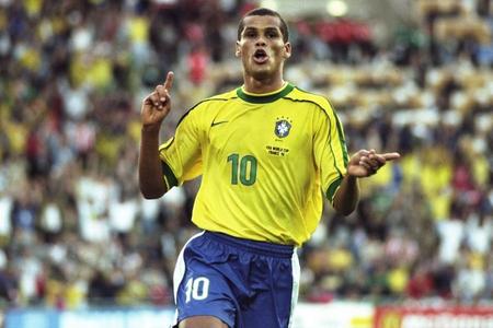 赛中的领先 赛中的领先