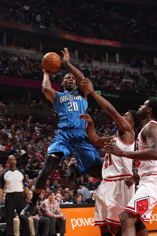 泳联首位女 泳联首位女